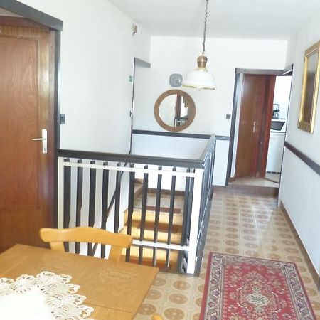 Hotel Familia Panzio à Pannonhalma Extérieur photo