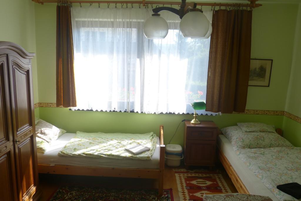 Hotel Familia Panzio à Pannonhalma Extérieur photo