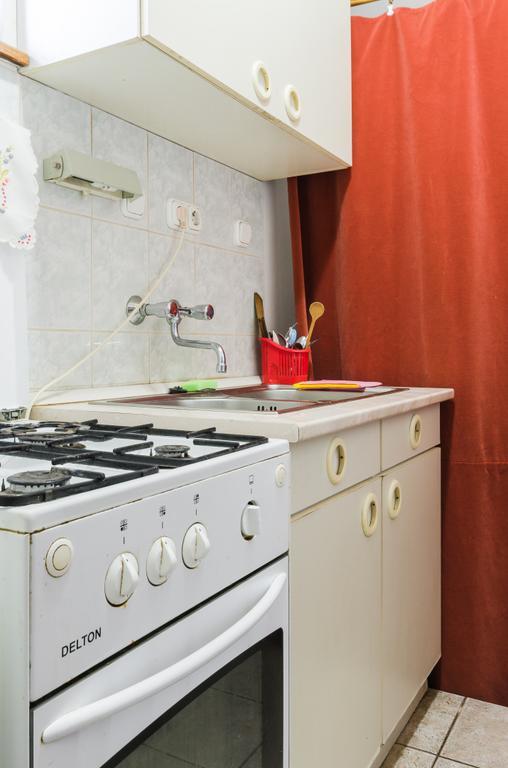 Hotel Familia Panzio à Pannonhalma Extérieur photo